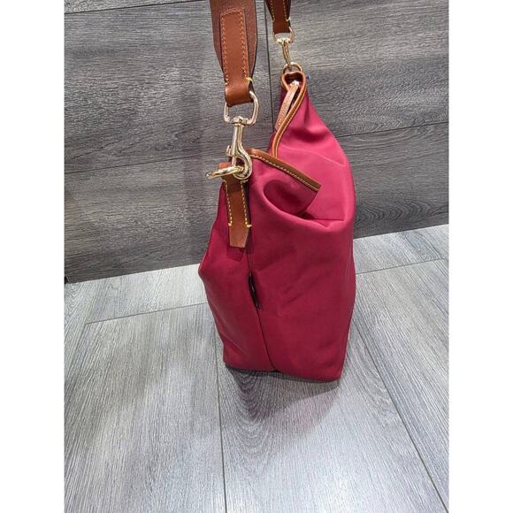 Dooney & Bourke burgundy Wayfarer Small Hobo Crossbody Purse bag B000555 - Picture 10 of 12
